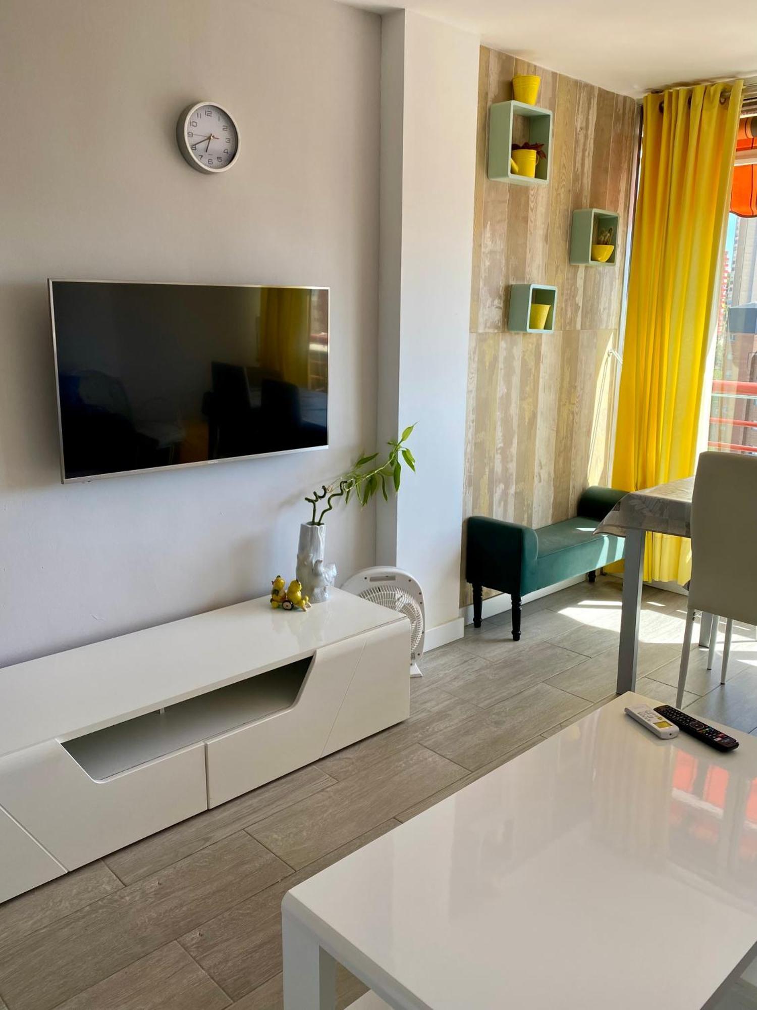 Sea View Apartments, Μπένιντορμ Εξωτερικό φωτογραφία